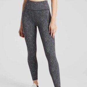 Athleta Lightning Static 7/8 Tight, Black/White SIZE S
